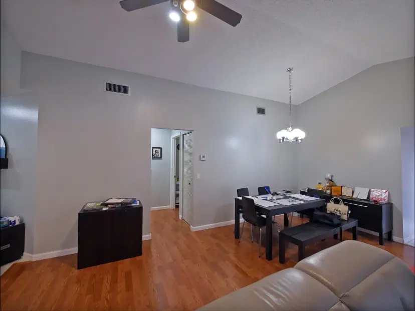 Picture of 6535 NW 170Th Ln, Hialeah FL 33015