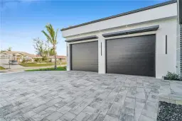 Picture of 110 SW 35Th Pl, Cape Coral, FL 33991