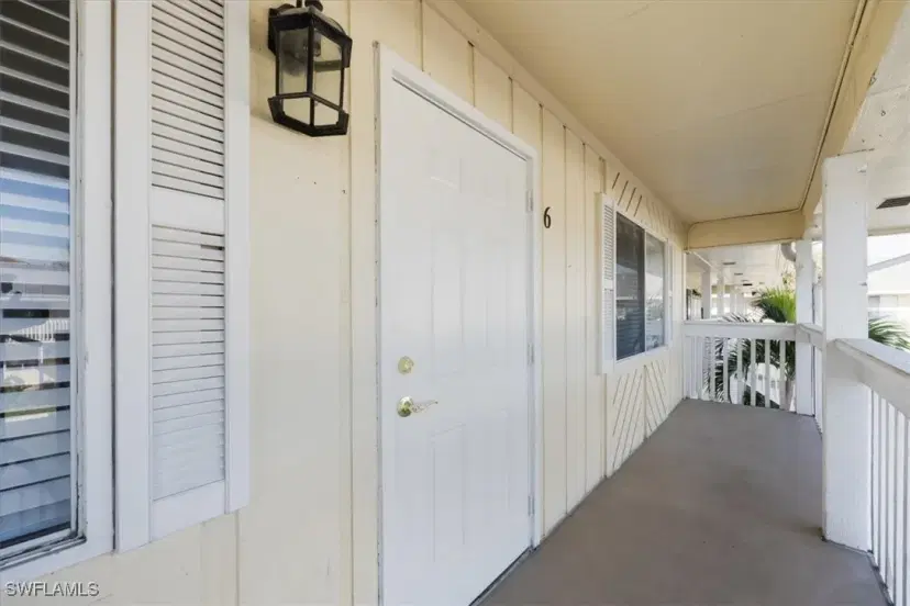 Picture of 4615 Bayshore Dr E6, Naples FL 34112