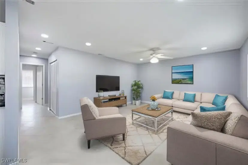 Picture of 4615 Bayshore Dr E6, Naples FL 34112