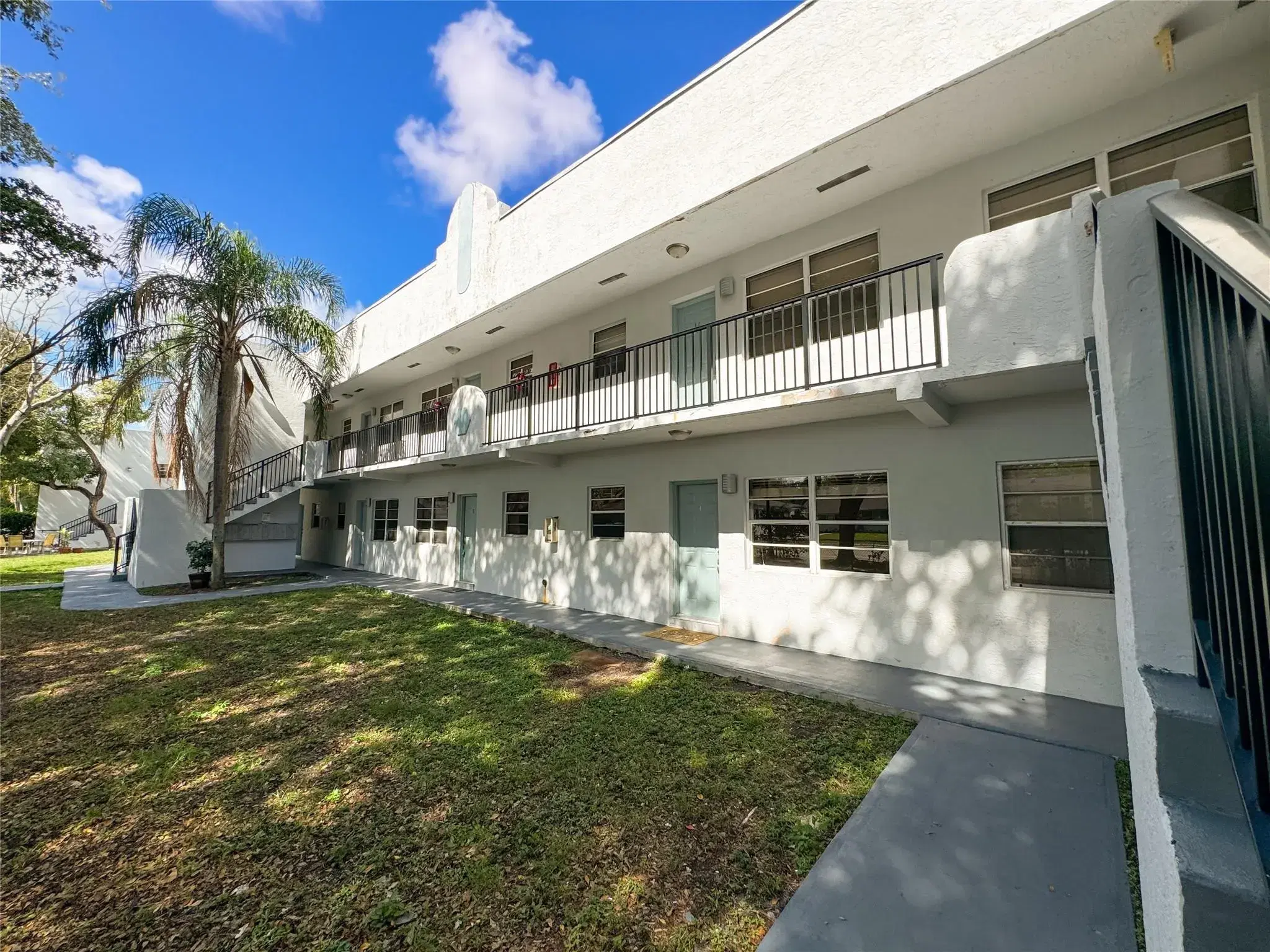 Picture of 1925 Madison St 4, Hollywood, FL 33020