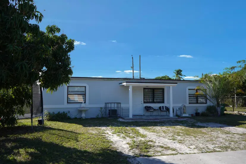 Picture of 303 NW 28 Way, Fort Lauderdale FL 33311