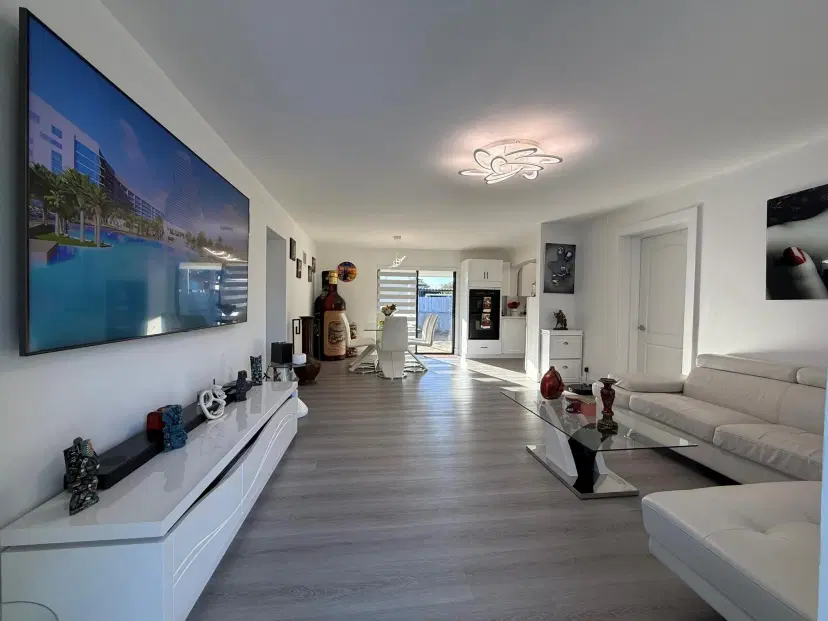 Picture of 303 NW 28 Way, Fort Lauderdale FL 33311