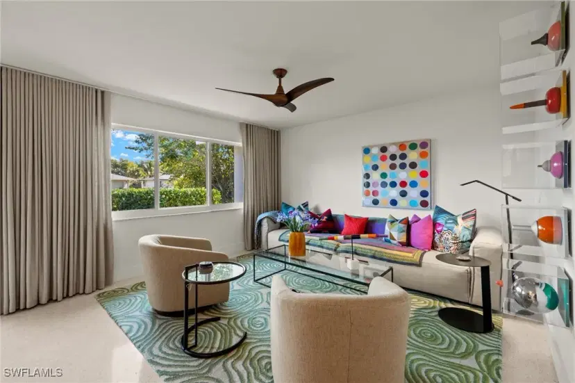 Picture of 1391 Hilltop Dr, Naples FL 34103
