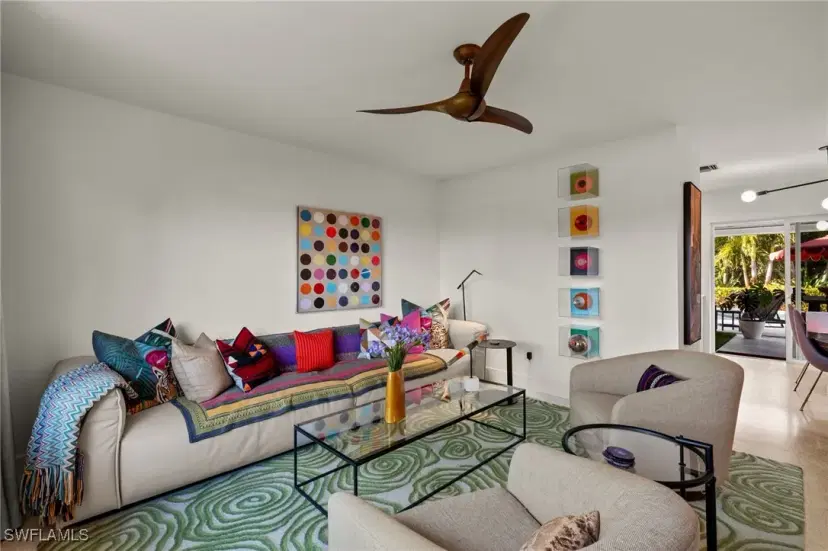 Picture of 1391 Hilltop Dr, Naples FL 34103