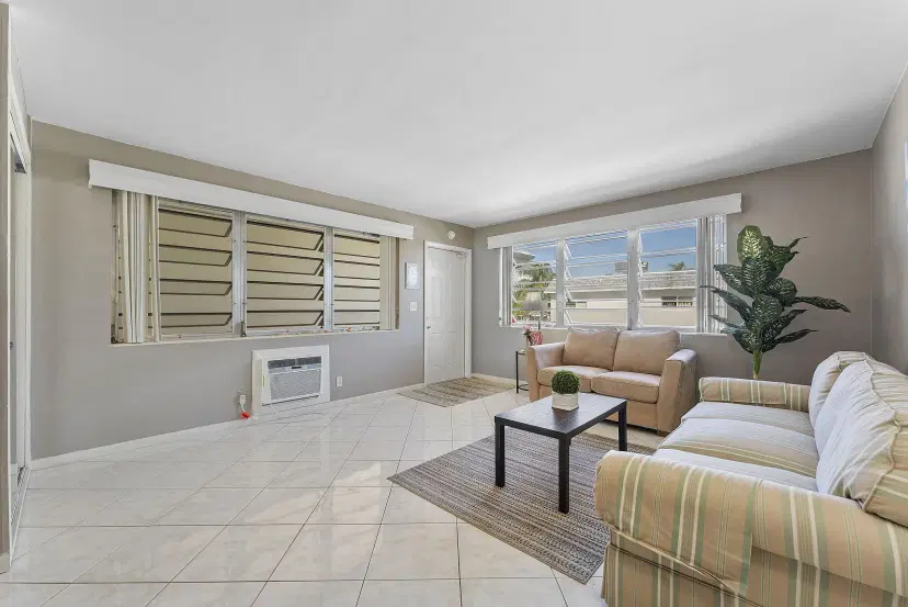 Picture of 1300 S Broadway 18, Lantana FL 33462