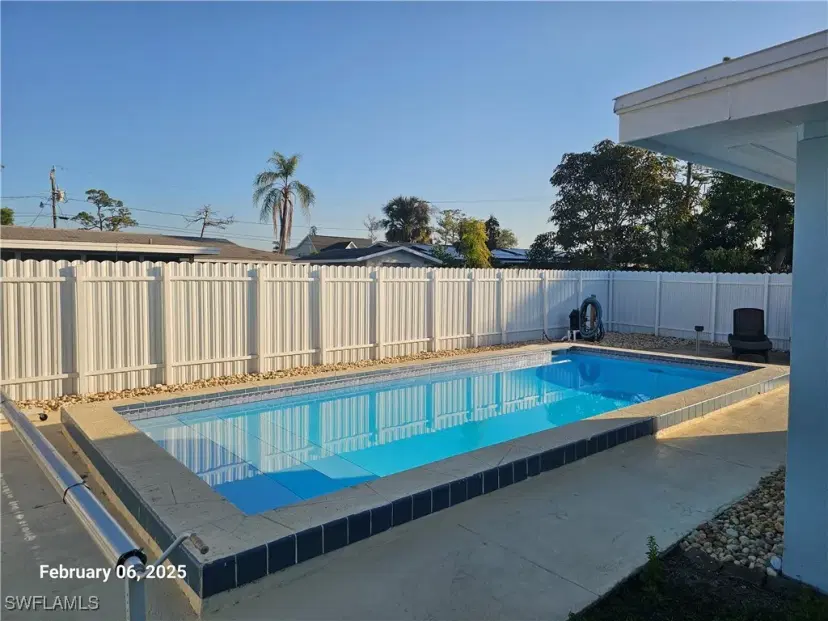 Picture of 1653 Lowell Ct, Fort Myers FL 33907