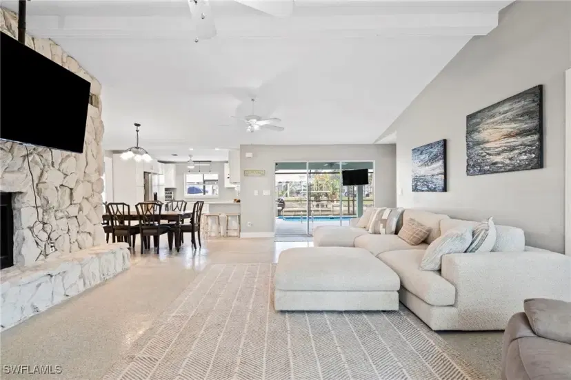 Picture of 4542 E Riverside Dr, Fort Myers FL 33905