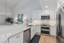 Picture of 176 Cypress View Dr C33, Naples, FL 34113