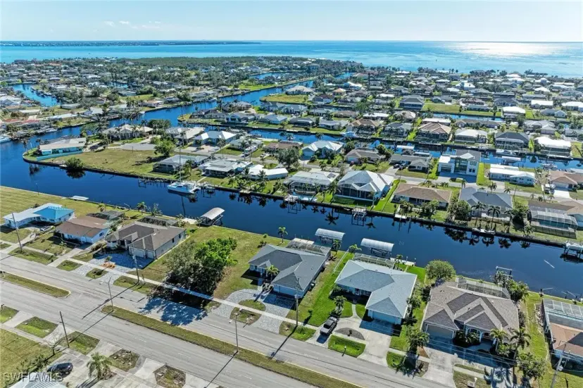 Picture of 21341 Edgewater Dr, Port Charlotte FL 33952