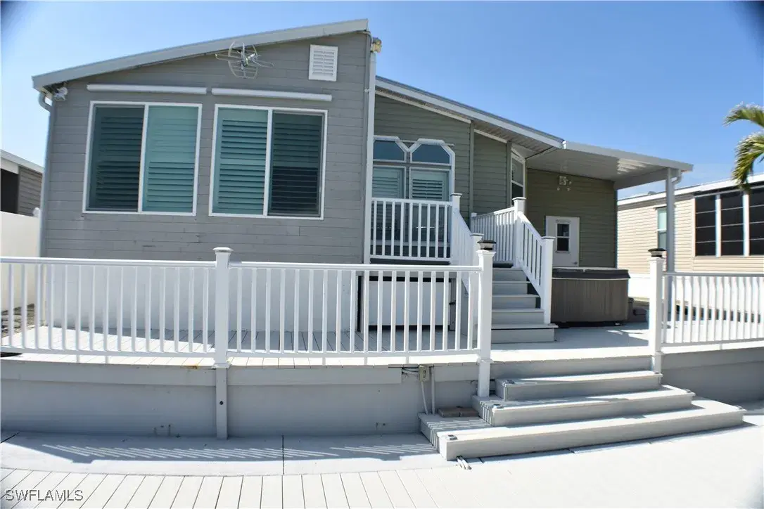 Picture of 3048 Sloop Ln, St. James City, FL 33956