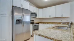 Picture of 318 SE 46Th Ln, Cape Coral, FL 33904