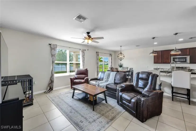 Picture of 2628 Manzilla Ln, Cape Coral FL 33909