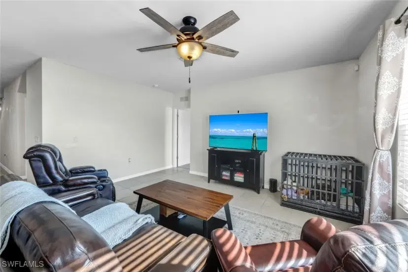 Picture of 2628 Manzilla Ln, Cape Coral FL 33909