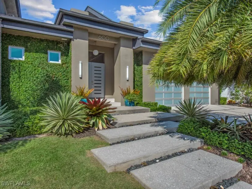 Picture of 600 Crescent St, Marco Island FL 34145
