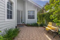 Picture of 340 7Th Ave S 2, Naples, FL 34102