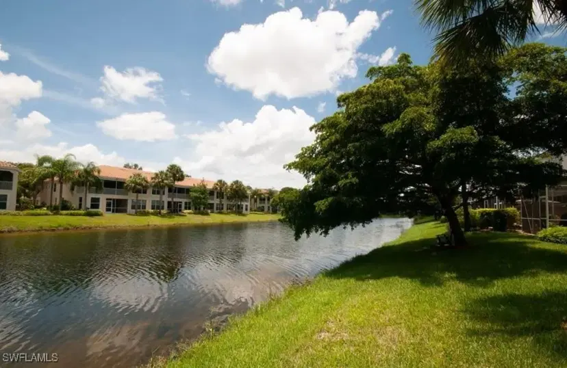 Picture of 1172 Oxford Ln 27, Naples FL 34105