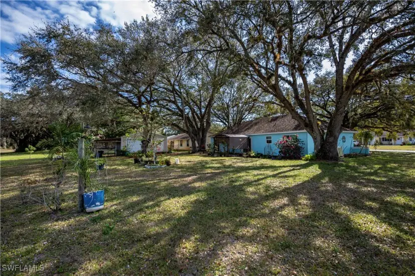 Picture of 4001 E Sunflower Cir, Labelle FL 33935