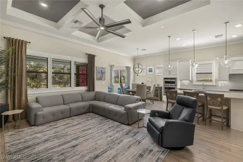 Picture of 9404 Night Heron Ln, Naples FL 34120