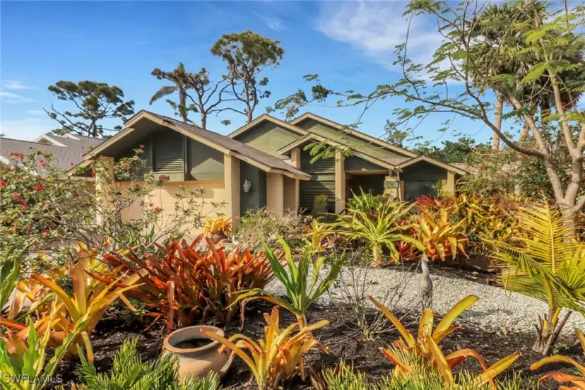 Picture of 12542 Barrington Ct, Fort Myers FL 33908