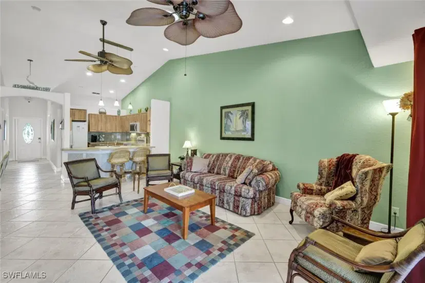 Picture of 1002 SE 13Th Ave, Cape Coral FL 33990