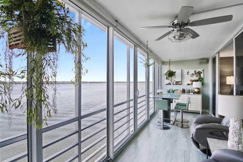 Picture of 44 Yacht Club Drive 609, North Palm Beach FL 33408