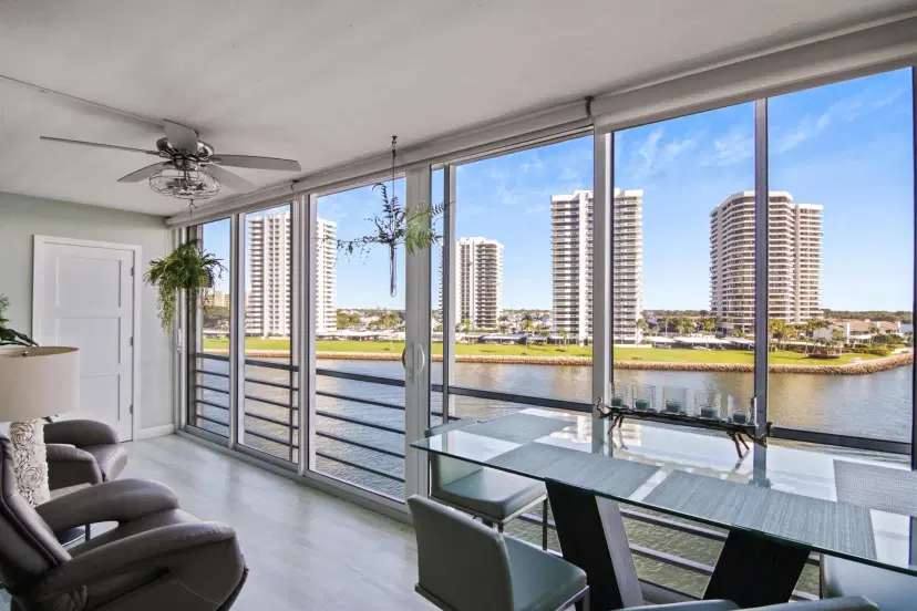 Picture of 44 Yacht Club Drive 609, North Palm Beach FL 33408