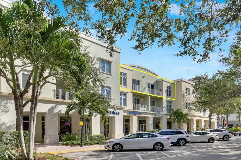 Picture of 1209 Main Street 304, Jupiter FL 33458