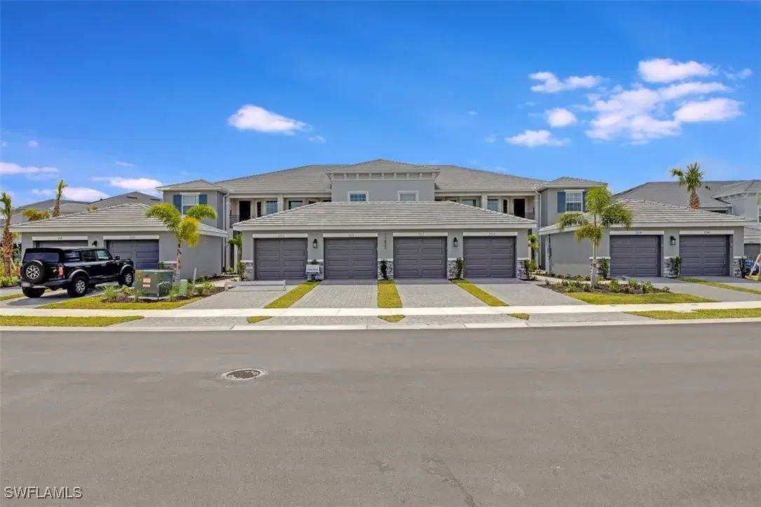 Picture of 11821 Venetian Lagoon Dr 202, Fort Myers, FL 33913