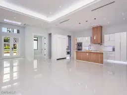 Picture of 8310 Tuliptree Pl, Naples, FL 34113