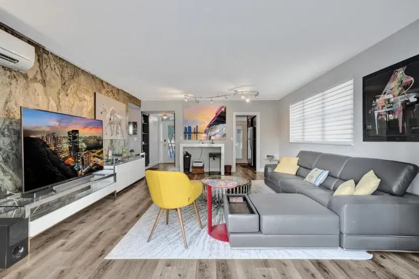 Picture of 1920 S Ocean Dr 202, Fort Lauderdale FL 33316