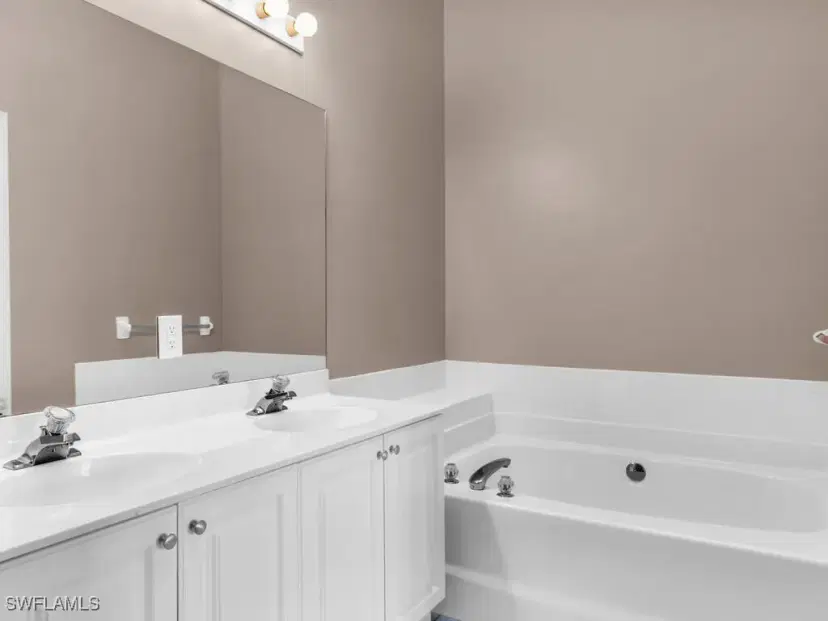 Picture of 314 Stella Maris Dr S, Naples FL 34114