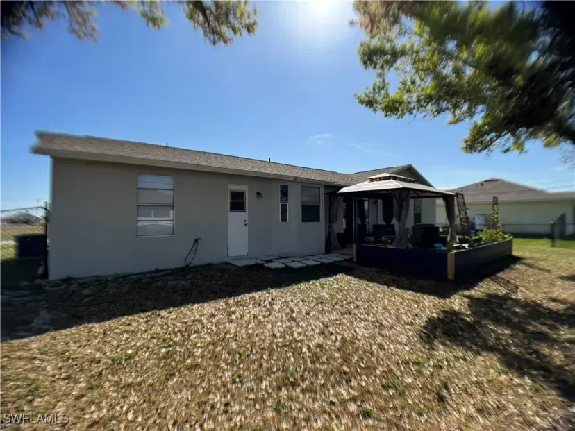 Picture of 2124 NE 7Th Pl, Cape Coral FL 33909
