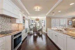 Picture of 4251 Gulf Shore Blvd N 16C, Naples, FL 34103