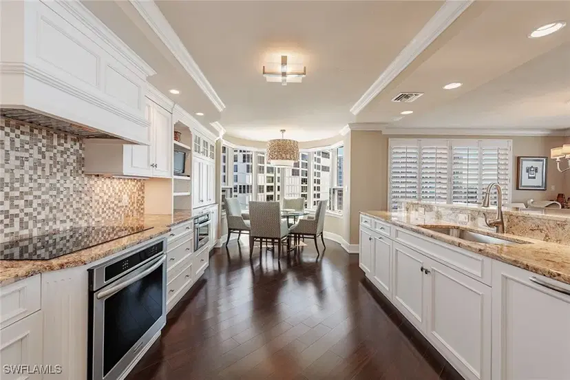 Picture of 4251 Gulf Shore Blvd N 16C, Naples FL 34103