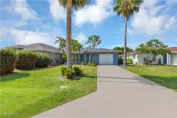 Picture of 851 98Th Ave N, Naples, FL 34108