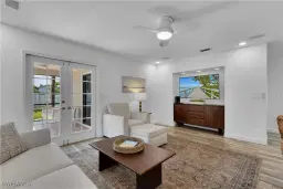 Picture of 851 98Th Ave N, Naples, FL 34108