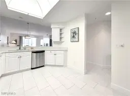 Picture of 8605 Naples Heritage Dr 2-216, Naples, FL 34112