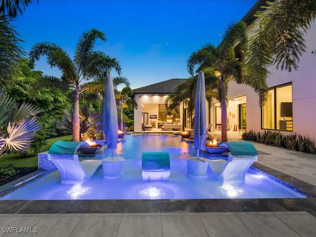 Picture of 882 Cassena Rd, Naples, FL 34108