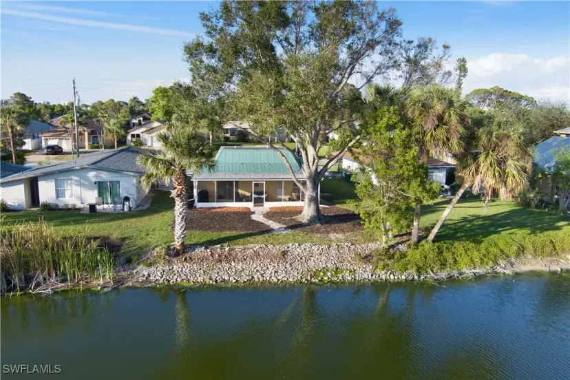 Picture of 834 108Th Ave N, Naples FL 34108