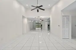 Picture of 4250 NW 30Th St 358, Coconut Creek, FL 33066