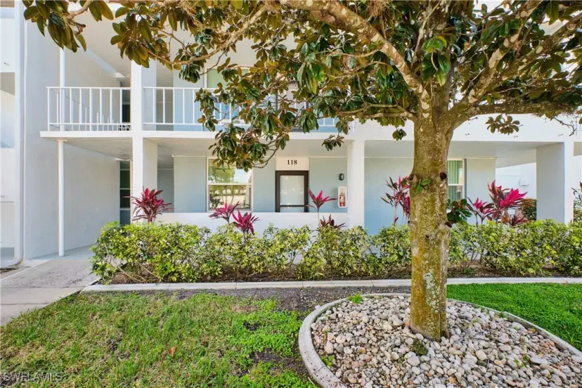 Picture of 5959 Winkler Rd 118, Fort Myers FL 33919
