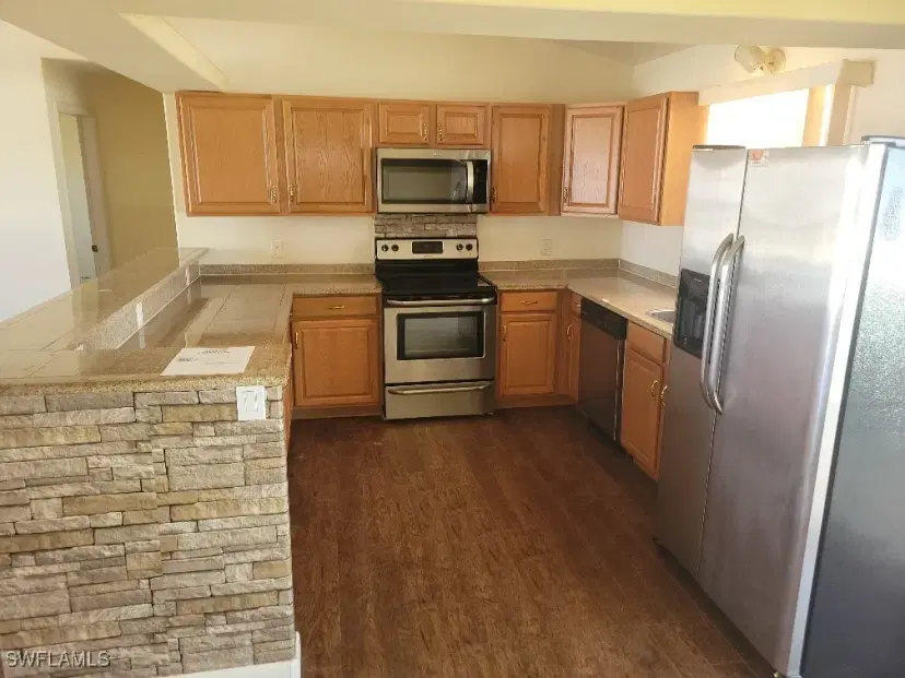 Picture of 1410 NE 14Th St, Cape Coral FL 33909