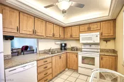 Picture of 1700 Pine Valley Dr 211, Fort Myers, FL 33907