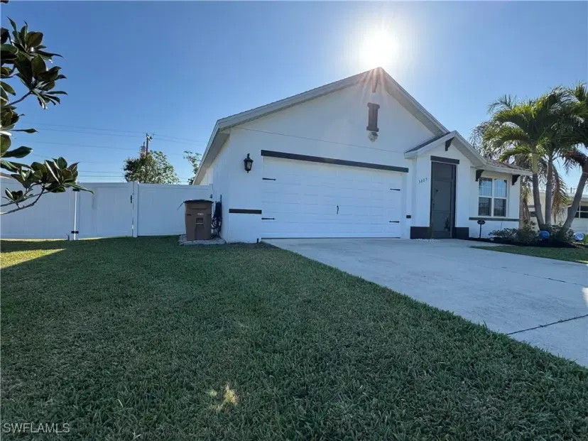 Picture of 3605 SE 2Nd Ave, Cape Coral FL 33904
