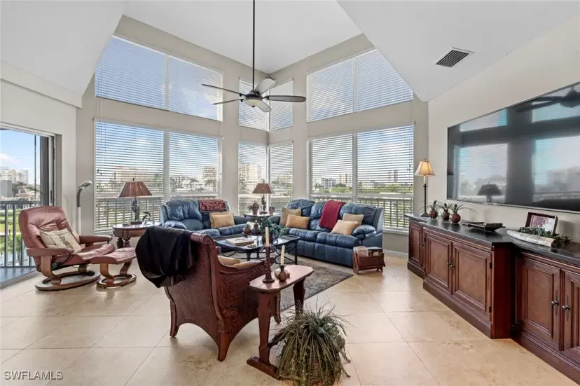 Picture of 870 Collier Ct 406, Marco Island FL 34145
