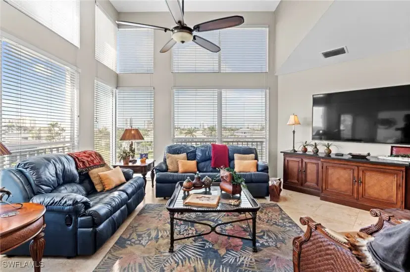 Picture of 870 Collier Ct 406, Marco Island FL 34145