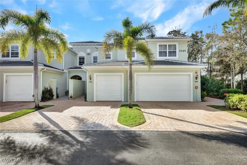 Picture of 1345 Mariposa Cir 5, Naples FL 34105