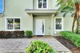 Picture of 1345 Mariposa Cir 5, Naples, FL 34105