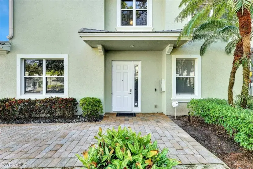 Picture of 1345 Mariposa Cir 5, Naples FL 34105